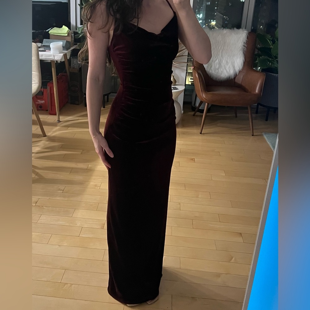 SOLD - Laundry by Shelli Segal Velvet Dress
